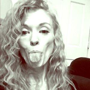 Meet your Posher, Kasey